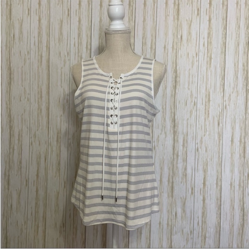 NWOT WHBM L white and gray stripes lace up sleeveless blouse